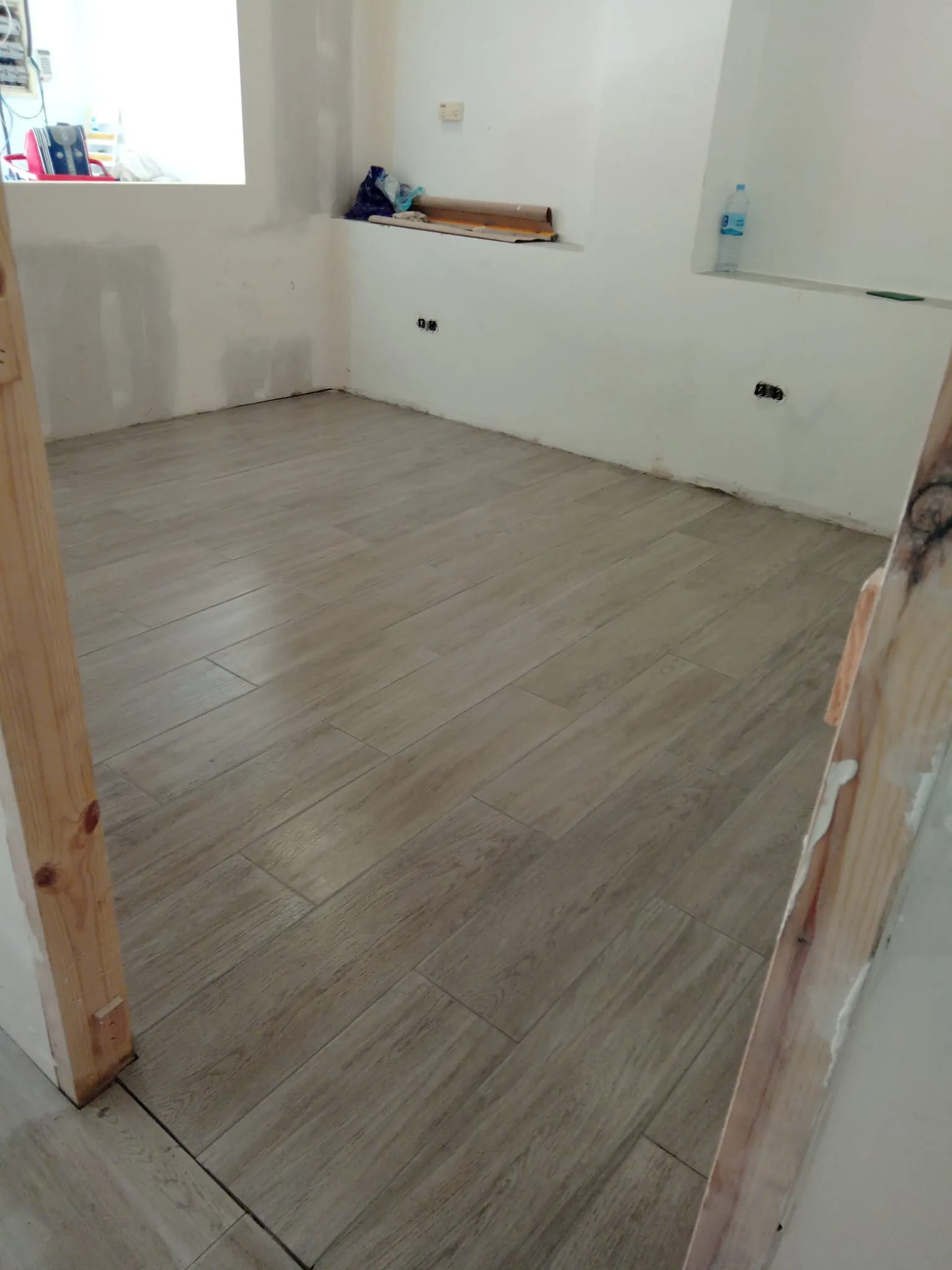 Proceso de adecuación de un local de 140 m² para aulas, imagen 20